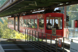 Schwebebahn