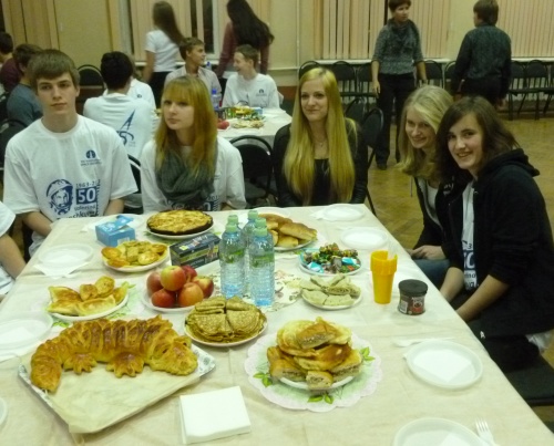 Herzlicher Empfang in der Schule Nr. 12 in Korolev